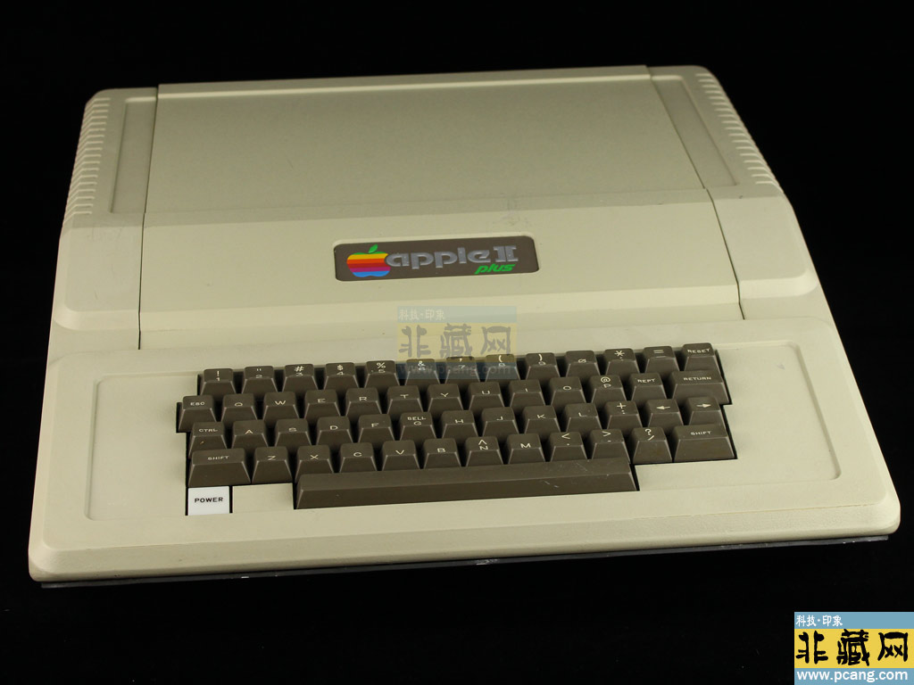 APPLE II Plus