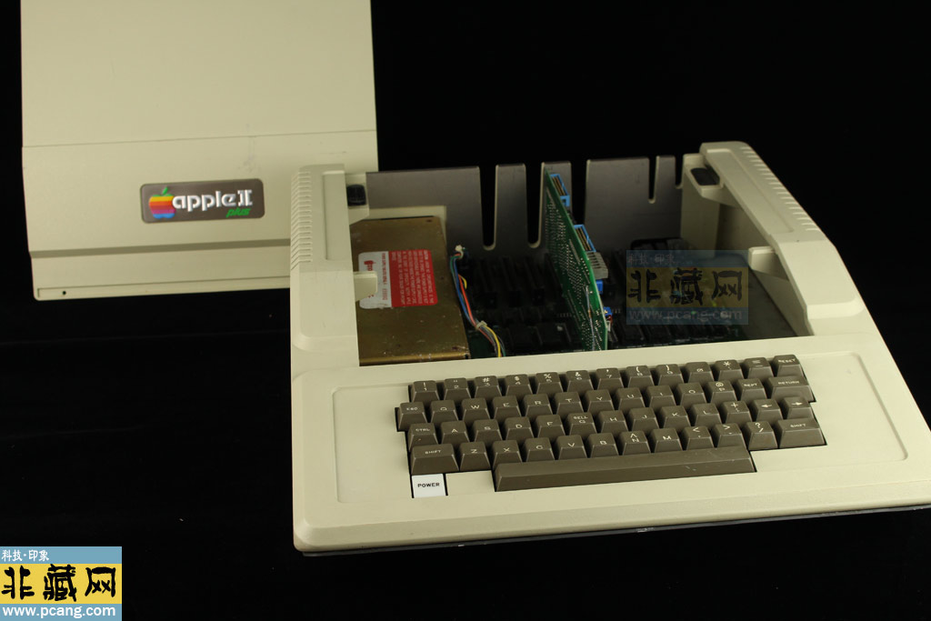 APPLE II Plus