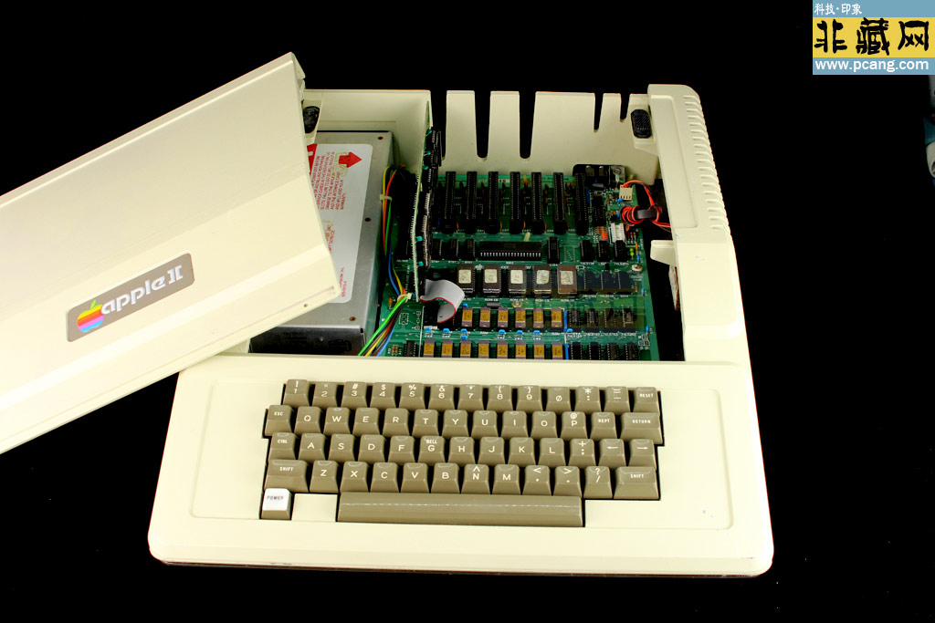 APPLE II