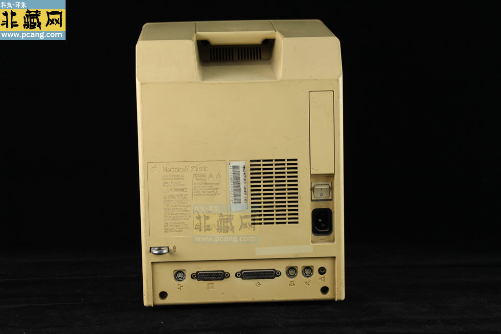 APPLE Macintosh Classic