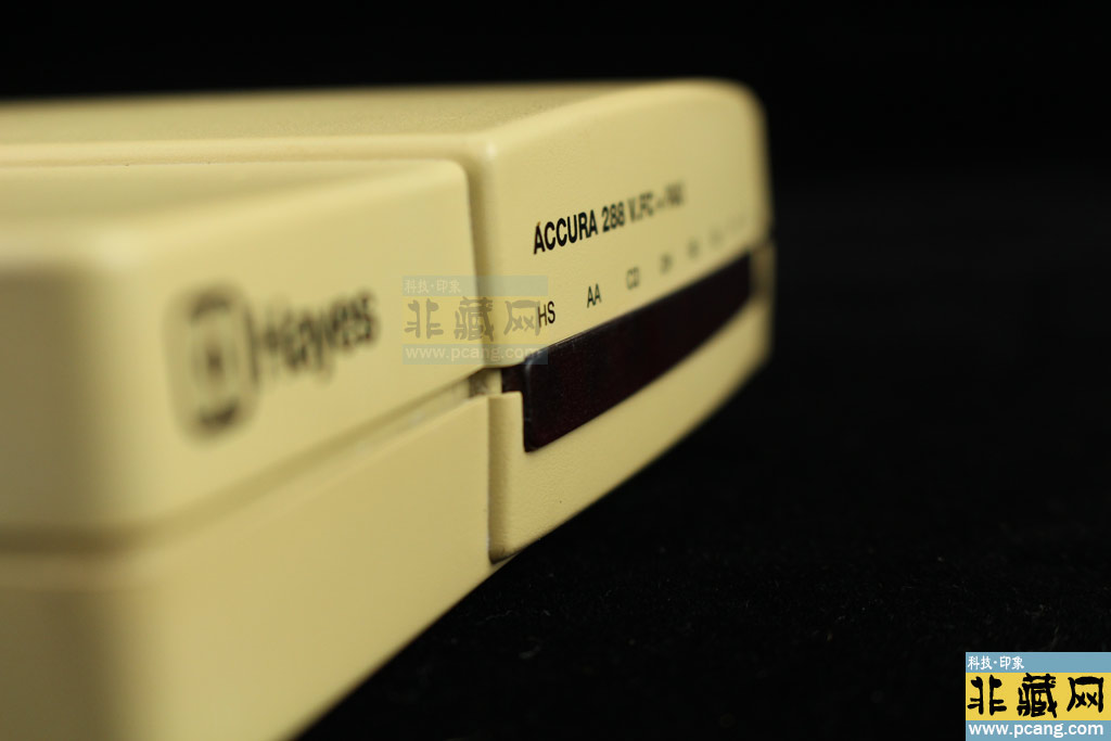 Hayes Accura 288 Modem