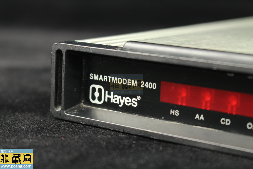 HAYES SMARTMODEM 2400