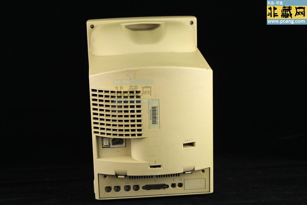 APPLE Macintosh Colour Classic