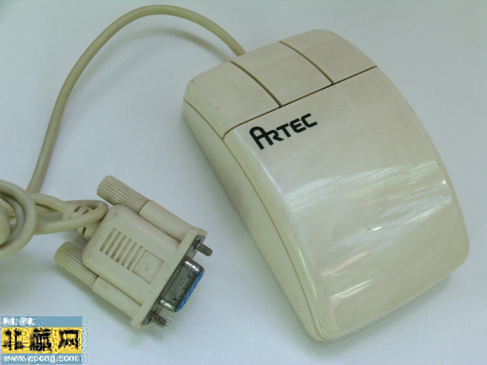 Artec е