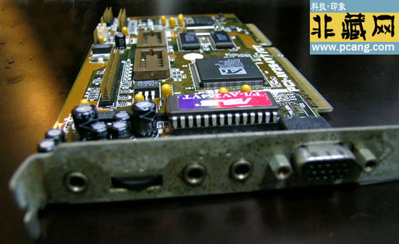 ASUS PCI-AV264VT/CT输出接口
