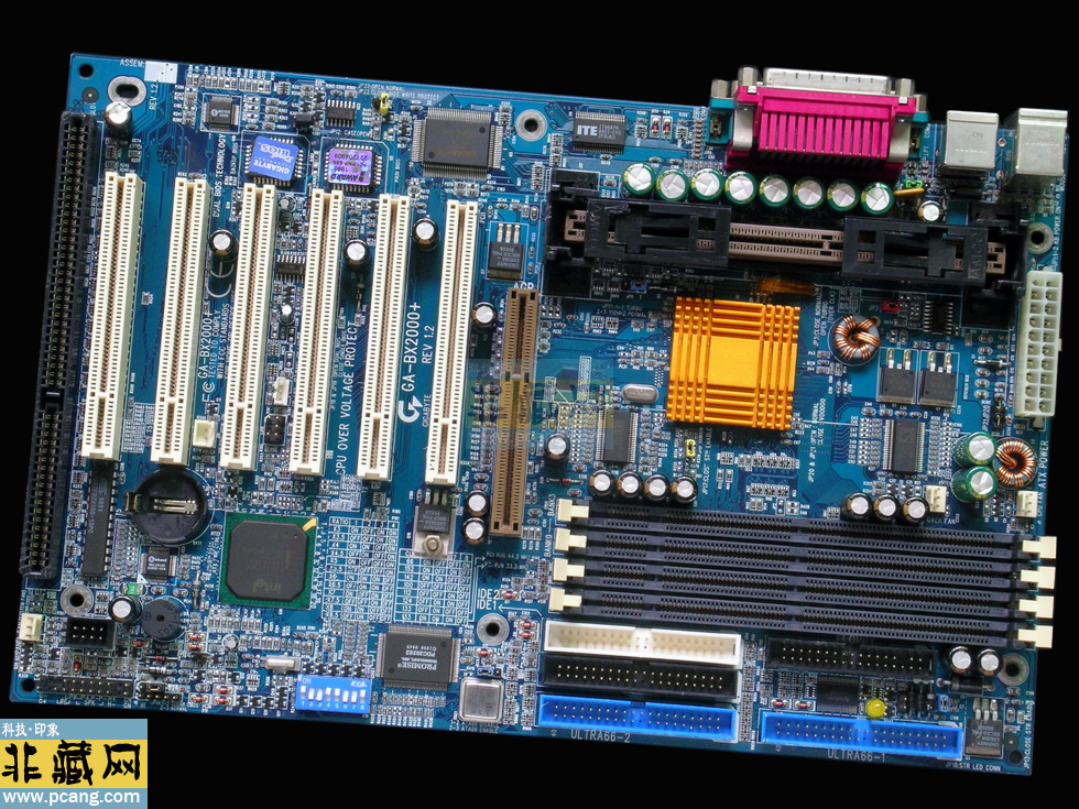 Gigabyte(技嘉) BX2000+