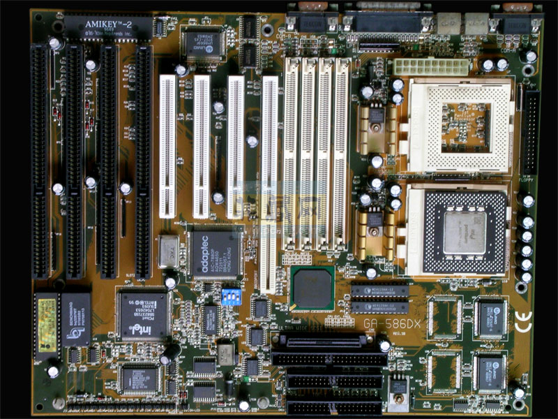 Gigabyte GA-586DX