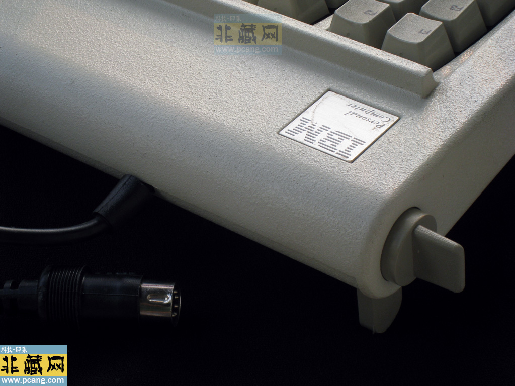 IBM Model F 机械键盘
