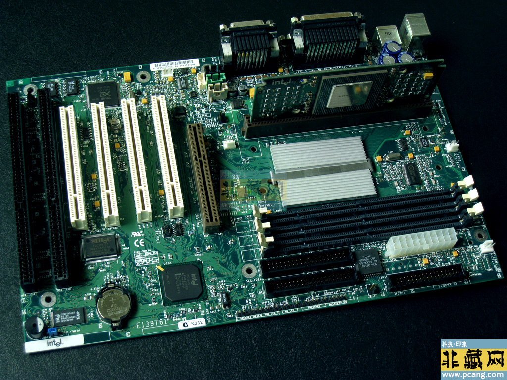 Intel SE440BX2