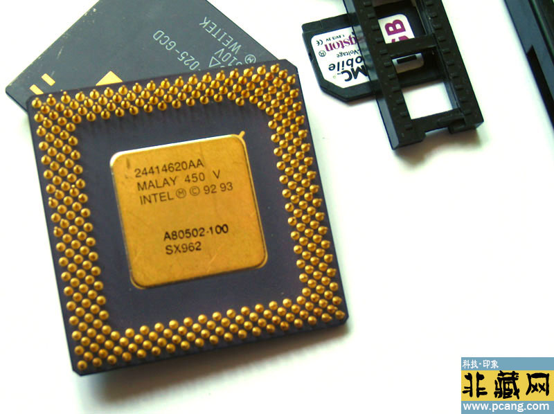 intel Pentium A80502-100 GOLD